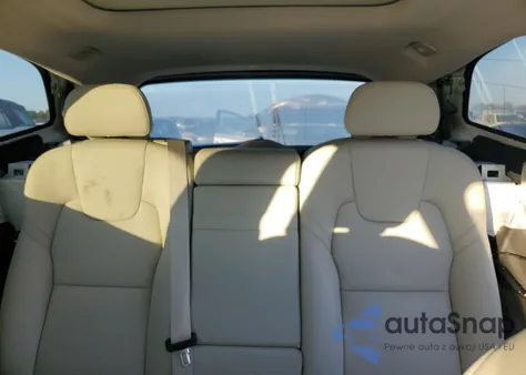 2022 Volvo Xc60 B5 Momentum from USA, damaged, VIN YV4L12DK3N1962163